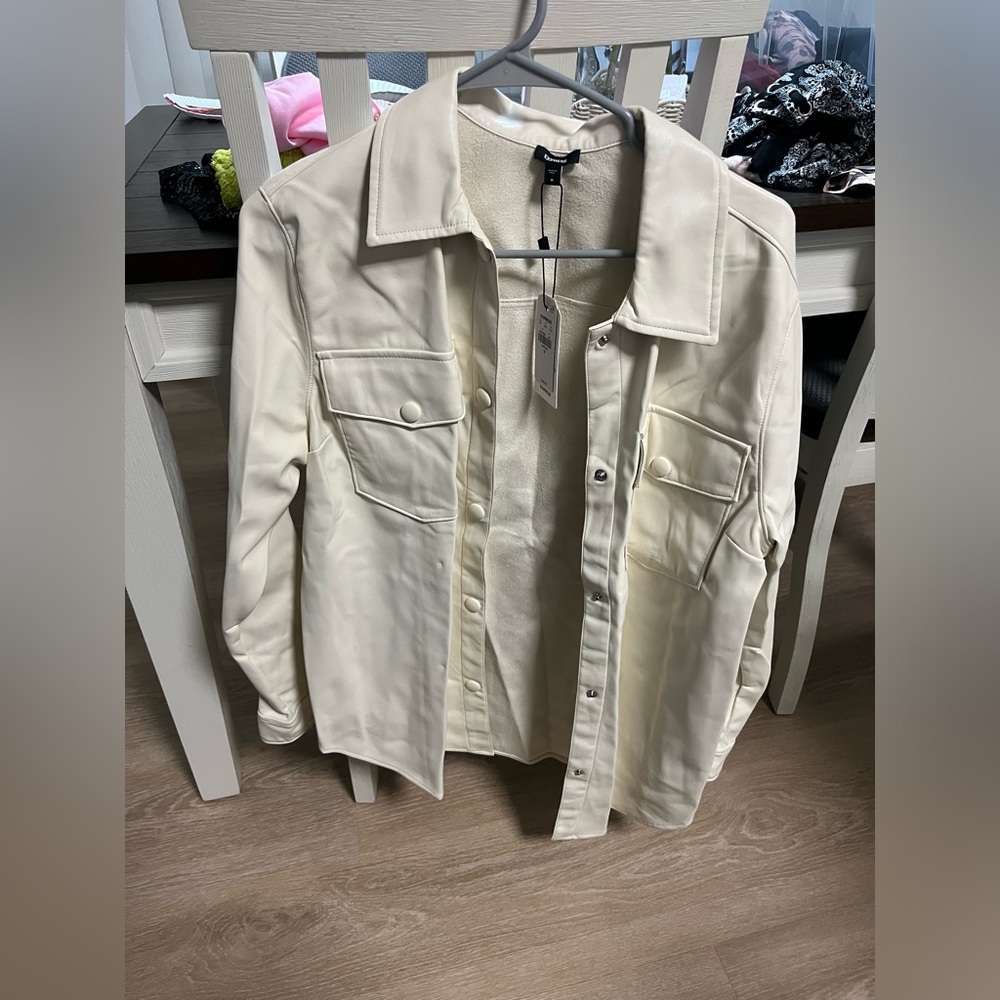 Women’s leather jacket